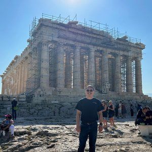 Meet your Posher, Robert